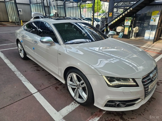 Audi S7 4.0 TFSI* QUATTRO SPORT* PANO* КОЖА* ПОДГРЕВ* - автомобили, коли, обяви за нови и употребявани 0