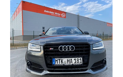 audi-s8 - 1