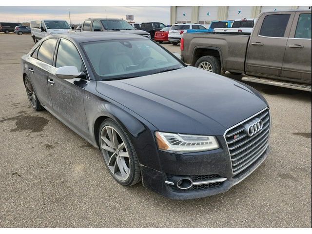 Audi S8 PLUS - автомобили, коли, обяви за нови и употребявани 1