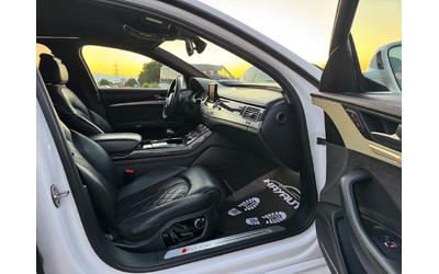 Audi S8 PLUS= 4.0= V8T= MATRIX= CARBON CERAMIC= HUD= - автомобили, коли, обяви за нови и употребявани 9