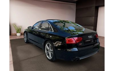 audi-s8 - 3