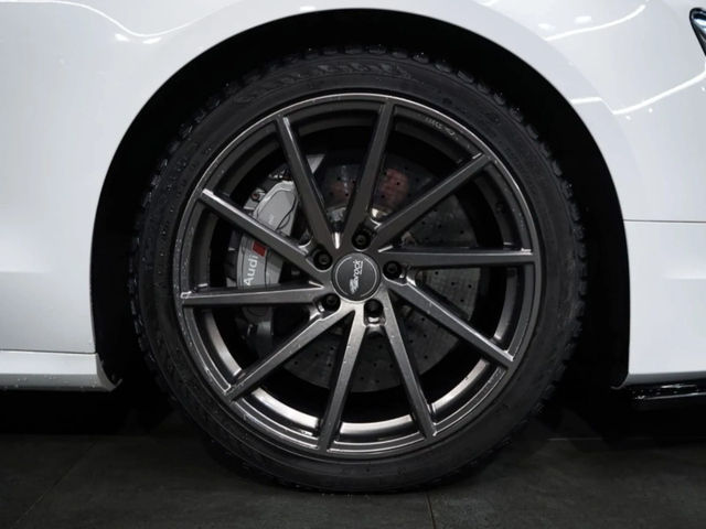 Audi S8 ОЧАКВАН ВНОС Audi S8+ CERAMIC Limited edition - автомобили, коли, обяви за нови и употребявани 8