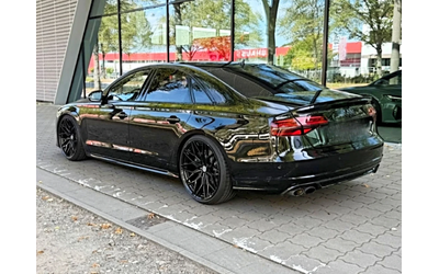 audi-s8 - 2