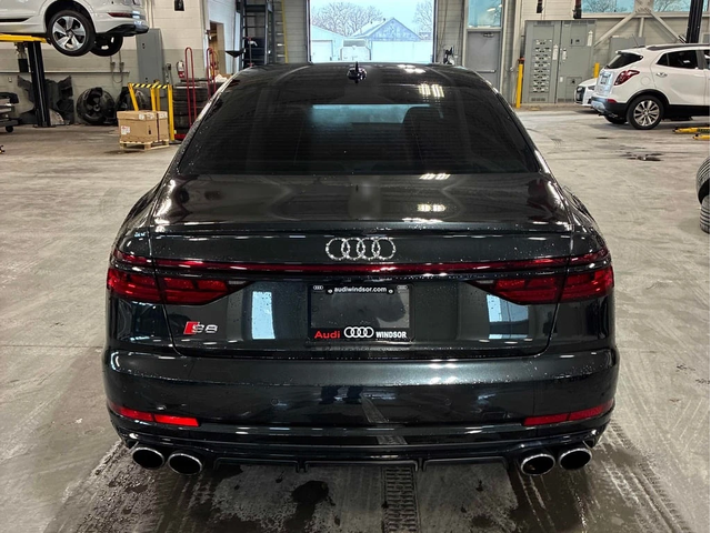 Audi S8 * 4.0 TFSI quattro * CARFAX * ЦЕНА ДО БГ - автомобили, коли, обяви за нови и употребявани 3