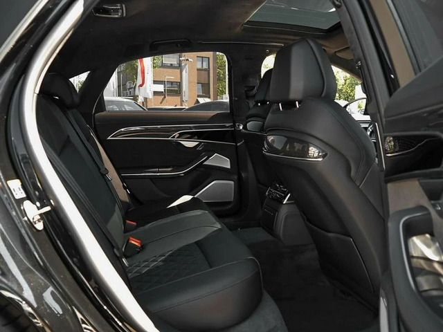 Audi S8 4.0 TFSI quattro - автомобили, коли, обяви за нови и употребявани 11