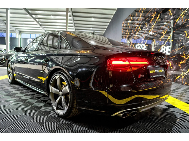 Audi S8 PLUS LONG MATRIX B&O FULL CARBON ЛИЗИНГ 100% - автомобили, коли, обяви за нови и употребявани 5