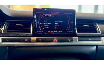 Audi S8 V10* Ceramic* Carbon* Bang&Olufsen* Лизинг* - автомобили, коли, обяви за нови и употребявани 13