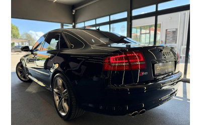 audi-s8 - 3