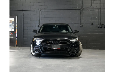 audi-s8 - 1