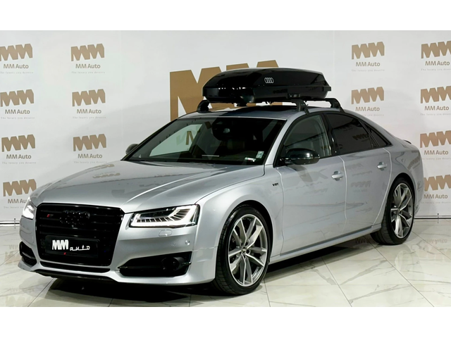 Audi S8 Plus* Quattro* Ceramic* Carbon* Matrix* B&O* HuD - автомобили, коли, обяви за нови и употребявани 0
