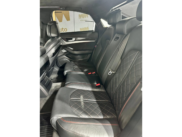 Audi S8 Plus* Quattro* Ceramic* Carbon* Matrix* B&O* HuD - автомобили, коли, обяви за нови и употребявани 10