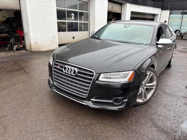 Audi S8 PLUS / 360 / DIS / MATRIX - автомобили, коли, обяви за нови и употребявани 0