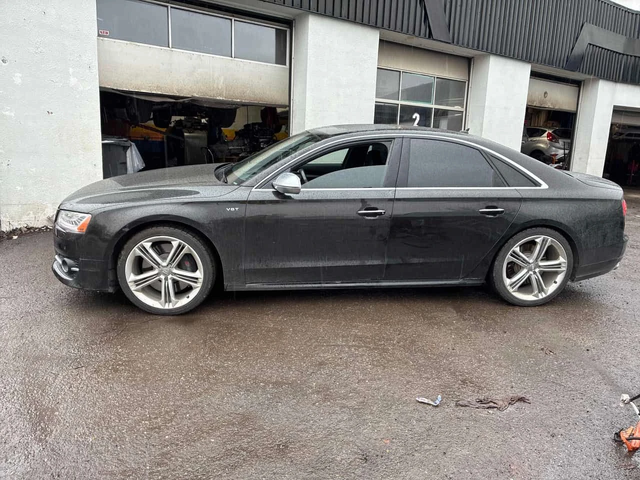 Audi S8 PLUS / 360 / DIS / MATRIX - автомобили, коли, обяви за нови и употребявани 1