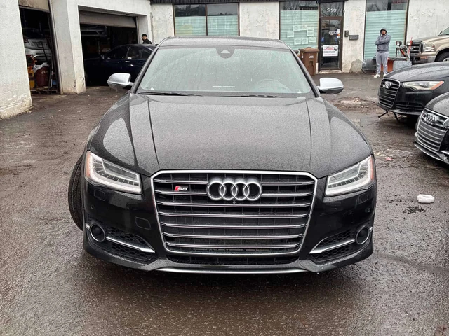 Audi S8 PLUS / 360 / DIS / MATRIX - автомобили, коли, обяви за нови и употребявани 5