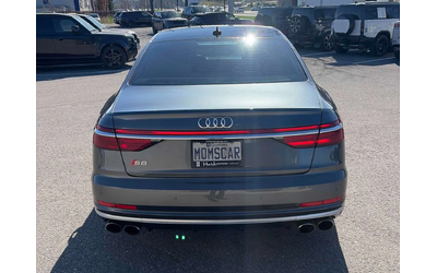 audi-s8 - 3