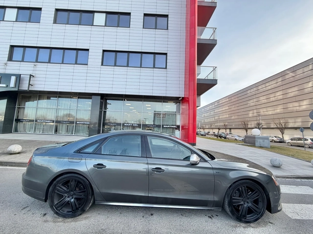 Audi S8 650кс* БАРТЕР* Реални* Километри* Уникат - автомобили, коли, обяви за нови и употребявани 3