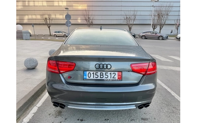 audi-s8 - 5