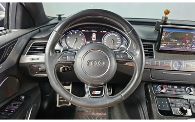 audi-s8 - 4