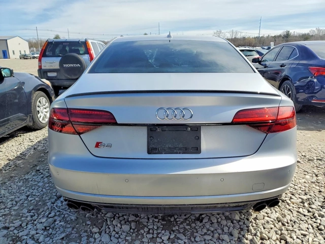 Audi S8 PLUS* MATRIX* ОБДУХ* BOSE* FULL - автомобили, коли, обяви за нови и употребявани 4