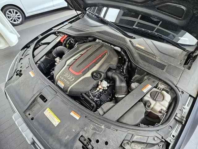 Audi S8 4.0 TFSI Quattro - автомобили, коли, обяви за нови и употребявани 11