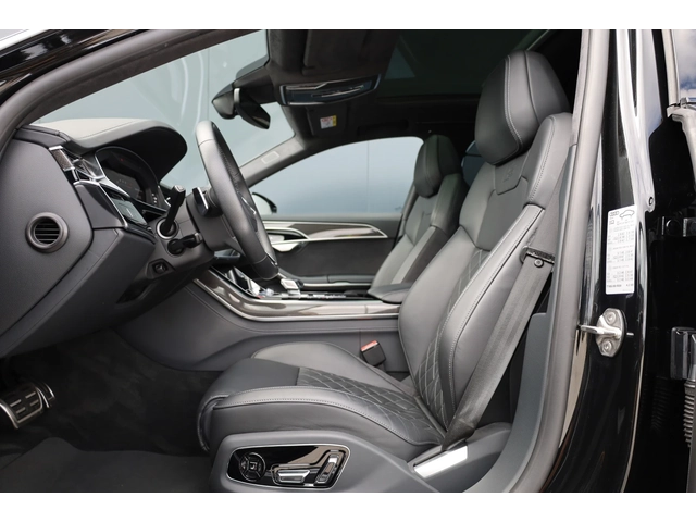 Audi S8 * CARBON* CERAMIC BRAKE* B&O* PANO* 360* - автомобили, коли, обяви за нови и употребявани 11