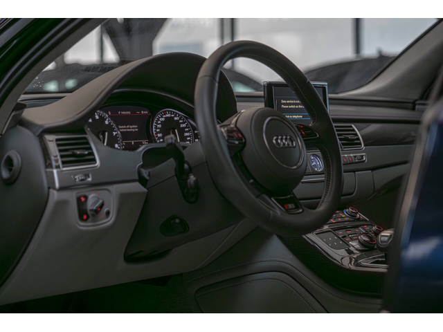 Audi S8 Matrix/Bose/Обдухване/Quattro/Алкантар - автомобили, коли, обяви за нови и употребявани 6