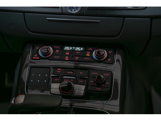 Audi S8 Matrix/Bose/Обдухване/Quattro/Алкантар - автомобили, коли, обяви за нови и употребявани 9