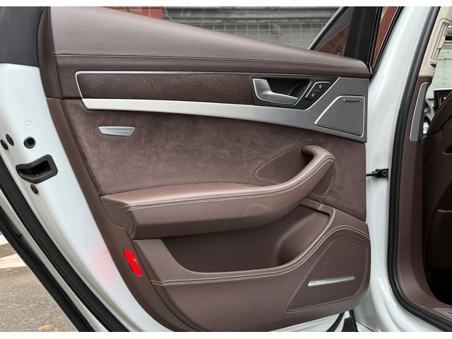 Audi S8 S8 4.0 TFSI V8 Quattro - автомобили, коли, обяви за нови и употребявани 10