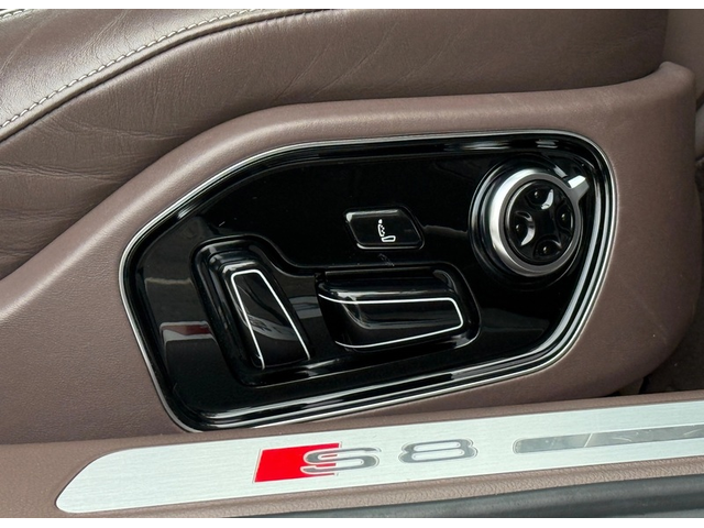 Audi S8 S8 4.0 TFSI V8 Quattro - автомобили, коли, обяви за нови и употребявани 12