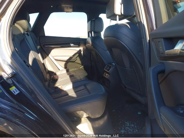 Audi SQ5 TECHNIK* DISTRONIC* ПОДГРЕВ* КАМЕРИ - автомобили, коли, обяви за нови и употребявани 9