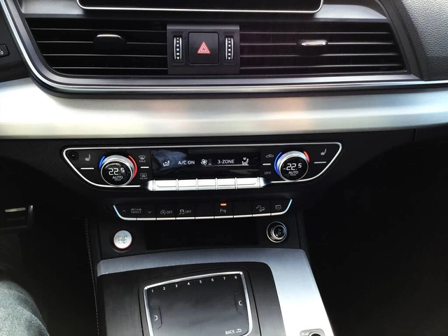 Audi SQ5 3.0 TFSI* Progressiv* АвтоКредит* (ЦЕНА ДО БГ) - автомобили, коли, обяви за нови и употребявани 13