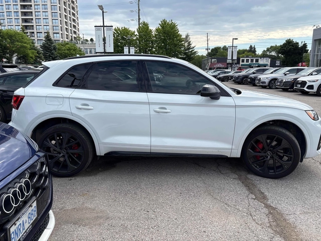 Audi SQ5 Progressiv * Keyless * CARFAX * АВТО КРЕДИТ * - автомобили, коли, обяви за нови и употребявани 3