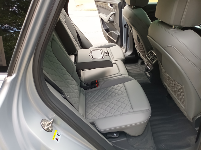 Audi SQ5 Head up/Keyless/ПАНОРАМА - автомобили, коли, обяви за нови и употребявани 9