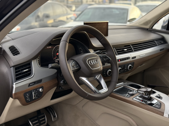 Audi SQ7 2018г* EXCLUSIVE* FULL MAX* 170.000KM* 6+ 1* - автомобили, коли, обяви за нови и употребявани 6
