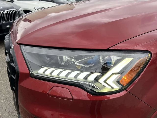 Audi SQ7 * quattro Premium Plus * CARFAX * ЦЕНА ДО БГ - автомобили, коли, обяви за нови и употребявани 9