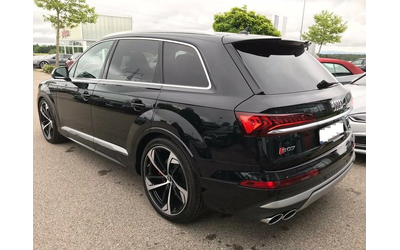 audi-sq7 - 3