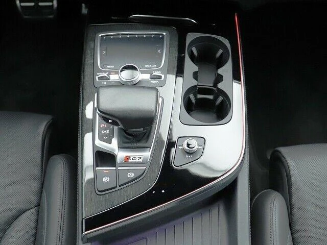 Audi SQ7 4.0 TDI quattro - автомобили, коли, обяви за нови и употребявани 11