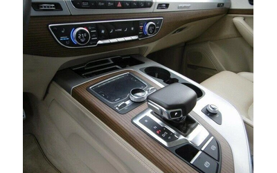 Audi SQ7 4.0 TDI quattro - автомобили, коли, обяви за нови и употребявани 9