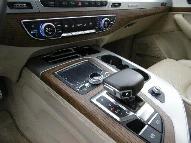 Audi SQ7 4.0 TDI quattro - автомобили, коли, обяви за нови и употребявани 9