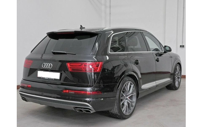 audi-sq7 - 3