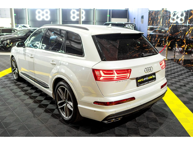 Audi SQ7 4.0TDI V8 MATRIX FULL S LINE BOSE ЛИЗИНГ 100% - автомобили, коли, обяви за нови и употребявани 6