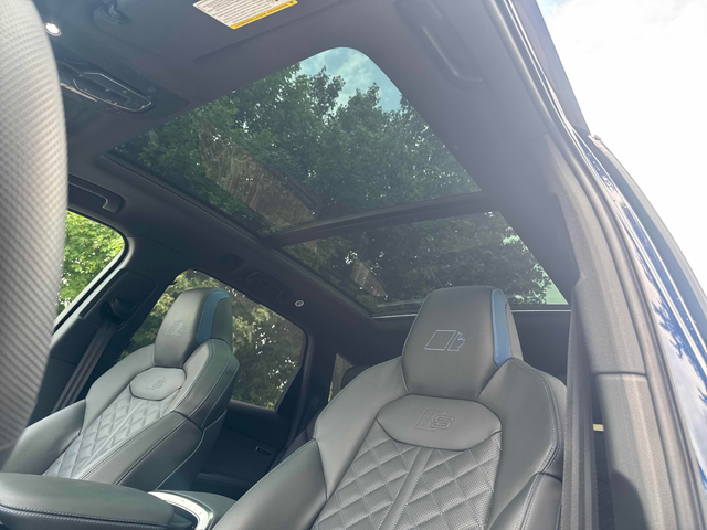 Audi SQ7 4.0L 8cyl AWD - автомобили, коли, обяви за нови и употребявани 9