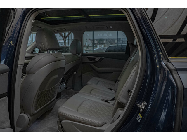 Audi SQ7 4.0TDI/Exclusive/Ambient/Distronic/Virtual/Камера - автомобили, коли, обяви за нови и употребявани 7