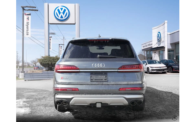 audi-sq7 - 2