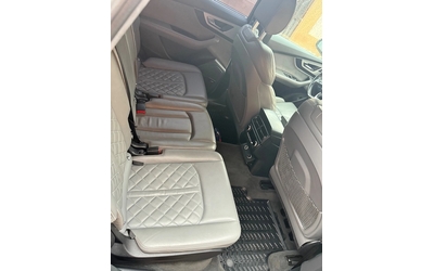 audi-sq7-sq7-4-0-tdi-v8-quattro - 5