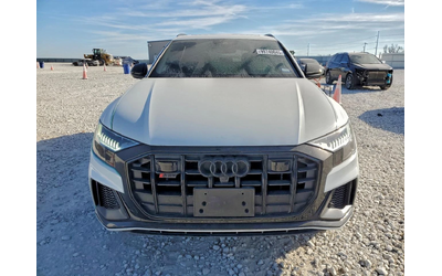 audi-sq8 - 1