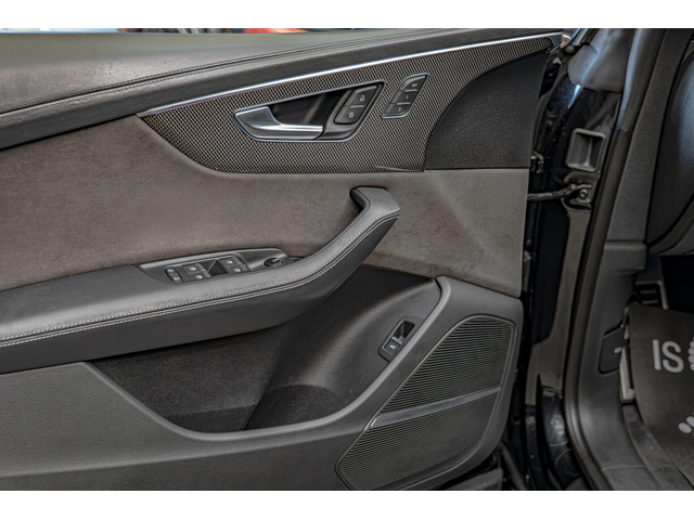 Audi SQ8 4.0TDI/Carbon/Bang&Olufsen/Камера 360/Pano/Distr./Обдухване - автомобили, коли, обяви за нови и употребявани 7