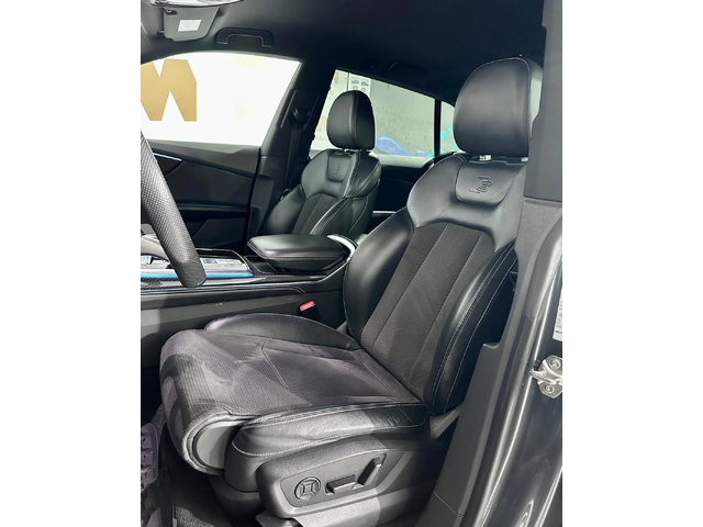 Audi SQ8 TDi* Quattro* Carbon* 360* Bang&Olufsen - автомобили, коли, обяви за нови и употребявани 7