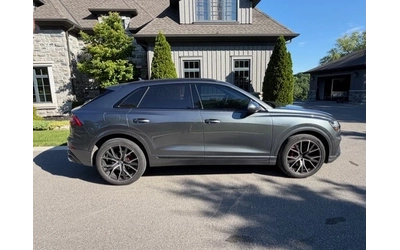 audi-sq8 - 1