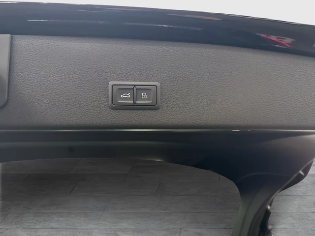 Audi SQ8 e-tron SportBack Matrix DISTR 360 AIR PANO B&O HUD - автомобили, коли, обяви за нови и употребявани 15